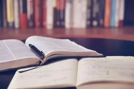 Online Ausbildung mit Expertenwissen und jeder Menge Flexibilität